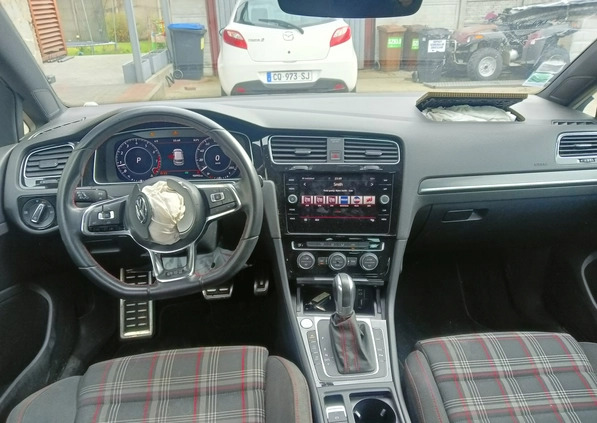 Volkswagen Golf cena 64800 przebieg: 90000, rok produkcji 2018 z Bobolice małe 137